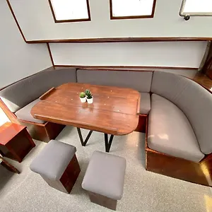 Fantastico Velero En Barcelona Bateau-hôtel Sant Adrià de Besòs