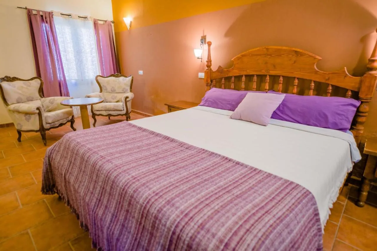 Hotel Rural Huerto Viejo Tesejerague 0*,  스페인